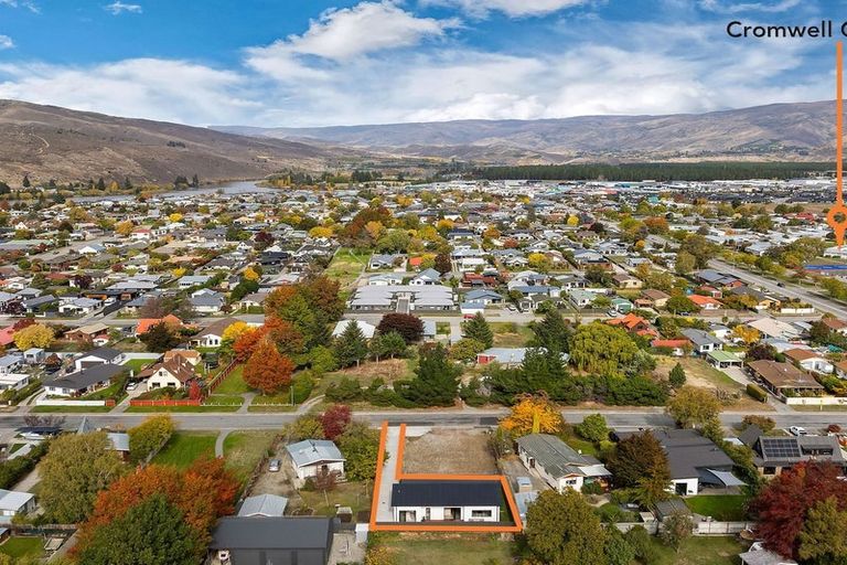 Photo of property in 14a Wicklow Street, Cromwell, 9310