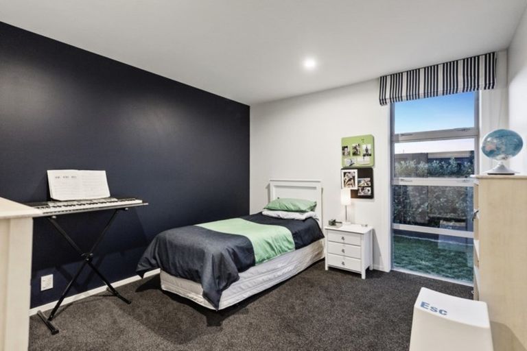 Photo of property in 24 Wisteria Place, Flagstaff, Hamilton, 3210