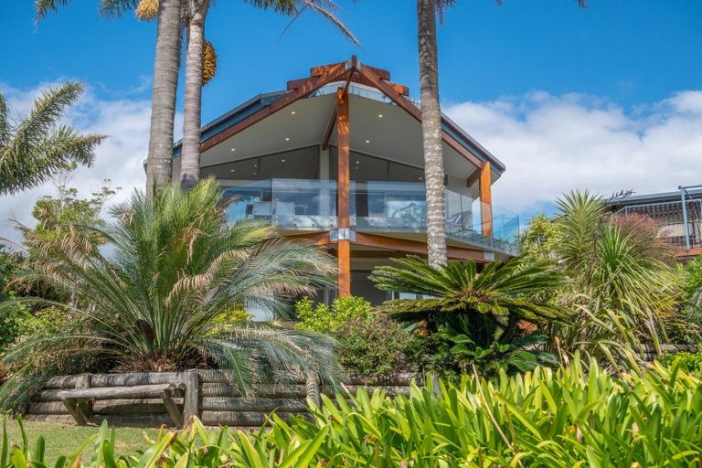 Photo of property in 21 Kupe Road, Coopers Beach, 0420