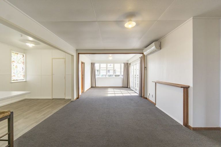 Photo of property in 5 Paul Crescent, Fairfield, Hamilton, 3214