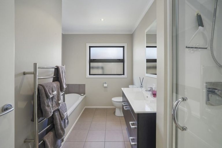 Photo of property in 59 Rosalie Terrace, Kelvin Grove, Palmerston North, 4414