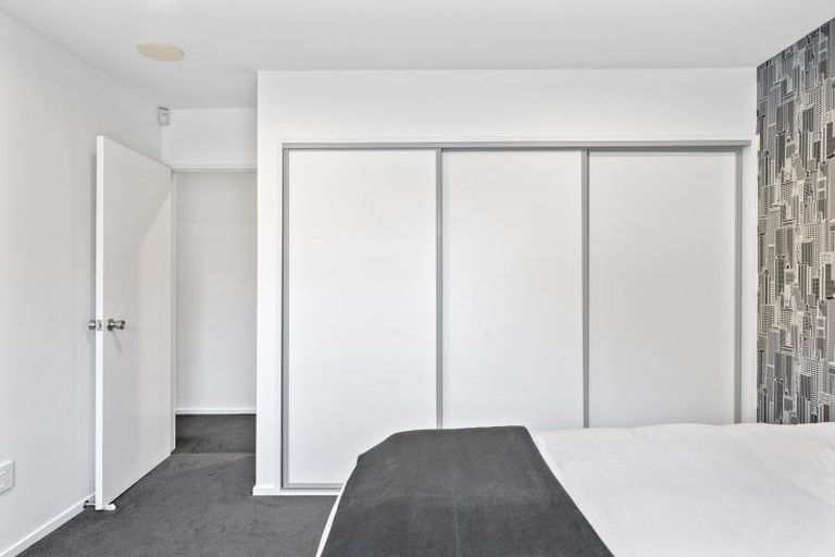 Photo of property in 111 Weston Road, St Albans, Christchurch, 8052