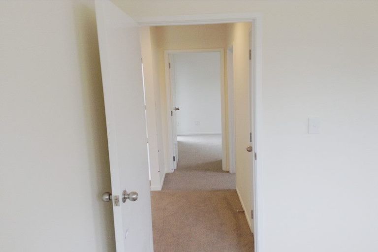 Photo of property in 31 Portadown Avenue, Pakuranga Heights, Auckland, 2010