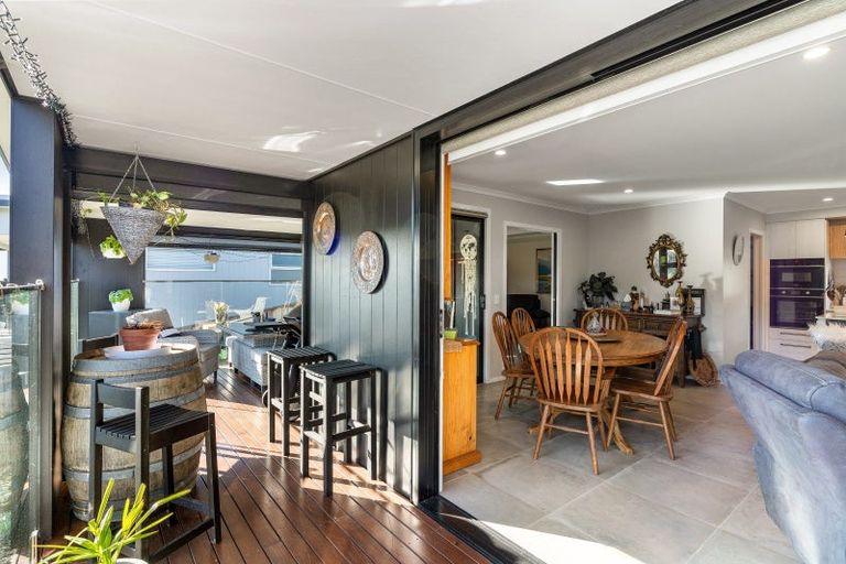 Photo of property in 15 Bob Carter Place, Welcome Bay, Tauranga, 3175