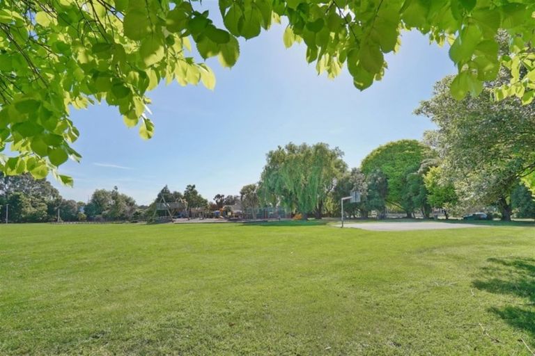 Photo of property in 2/141 Peverel Street, Riccarton, Christchurch, 8041