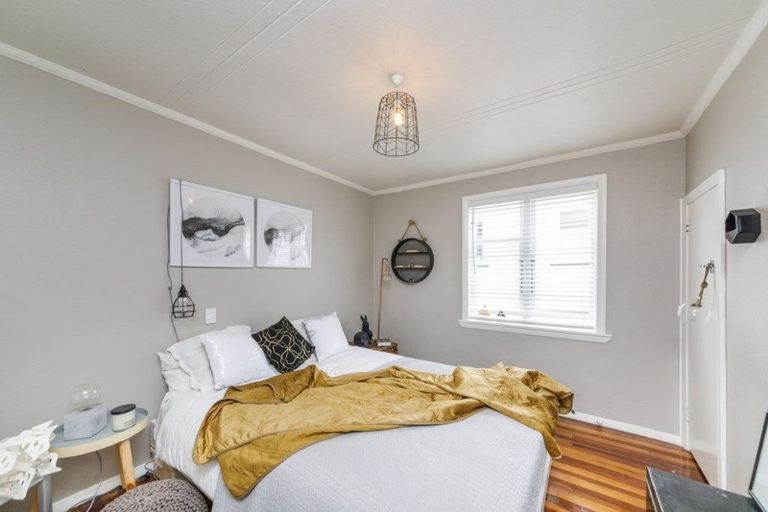 Photo of property in 89 Churchill Avenue, Hokowhitu, Palmerston North, 4410