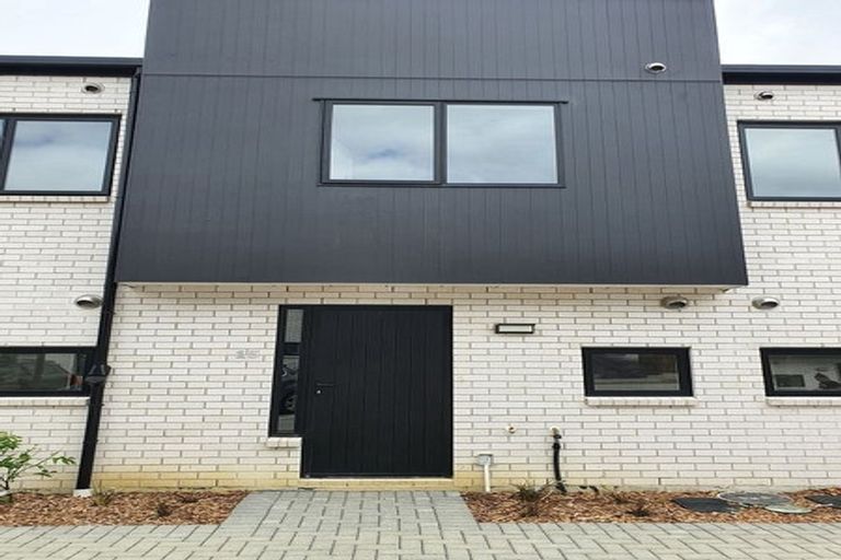 Photo of property in 15 Ivy Nola Way, Henderson, Auckland, 0612