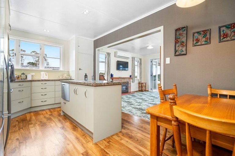 Photo of property in 43 Pah Road, Onerahi, Whangarei, 0110