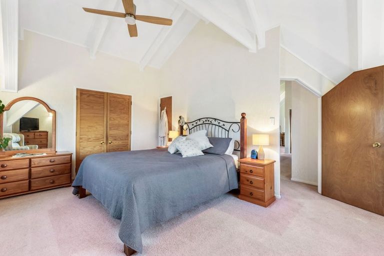 Photo of property in 153 Aviemore Drive, Highland Park, Auckland, 2010