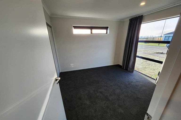 Photo of property in 51 Larissa Road, Halswell, Christchurch, 8025