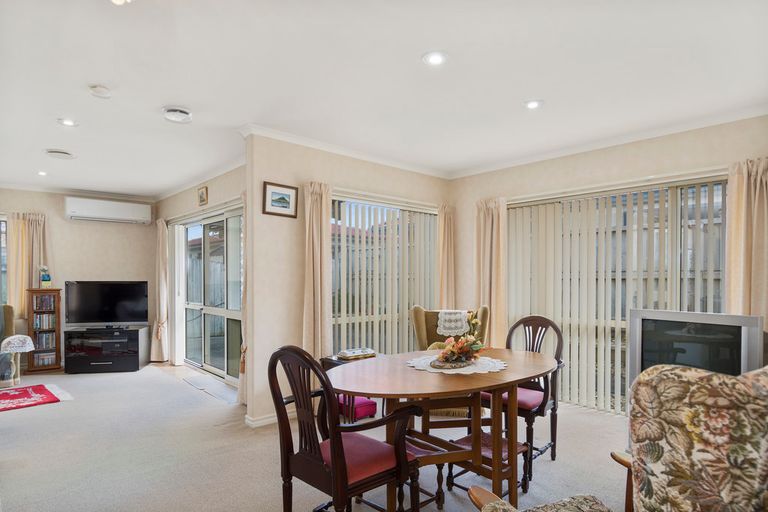 Photo of property in 60 Beachwater Drive, Papamoa Beach, Papamoa, 3118