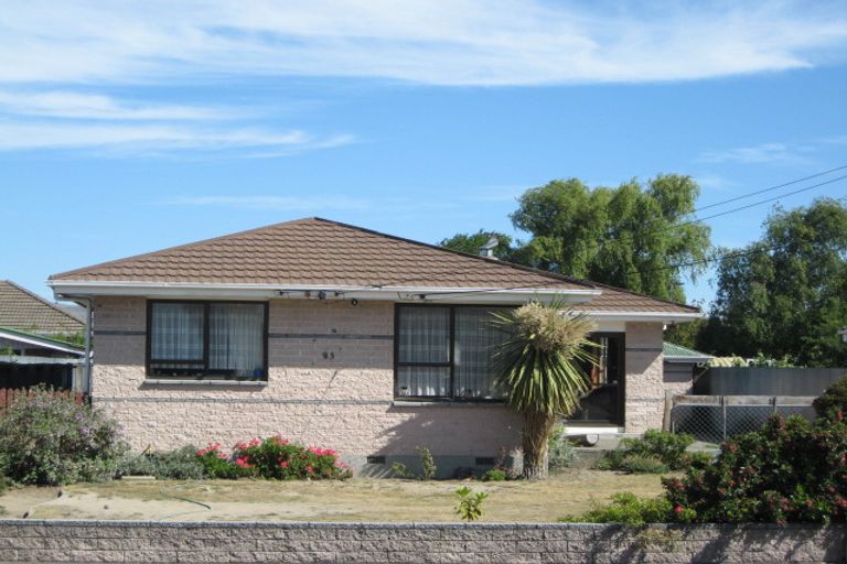 Photo of property in 83 Vancouver Crescent, Wainoni, Christchurch, 8061
