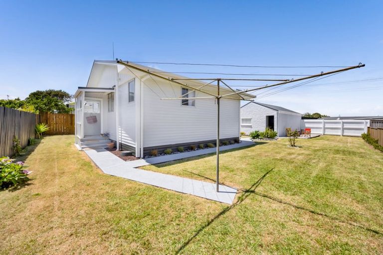 Photo of property in 28a Napier Street, Opunake, 4616