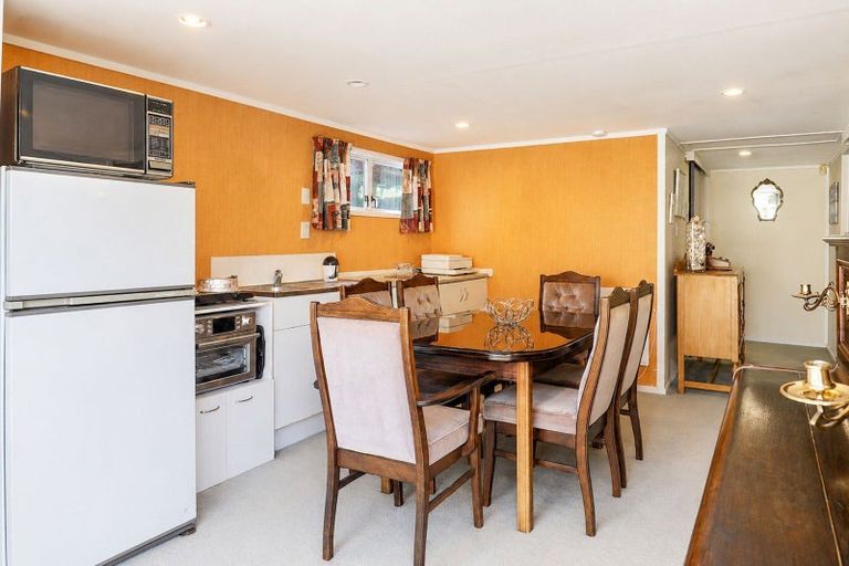 Photo of property in 96b Grand Vue Road, Kawaha Point, Rotorua, 3010