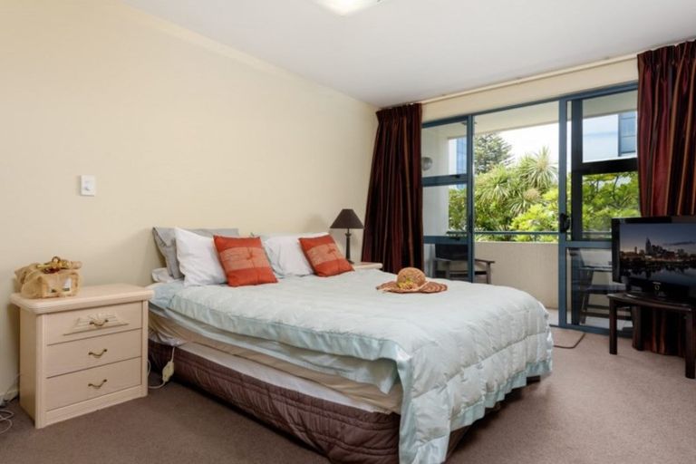 Photo of property in 21/3 Maunganui Road, Mount Maunganui, 3116