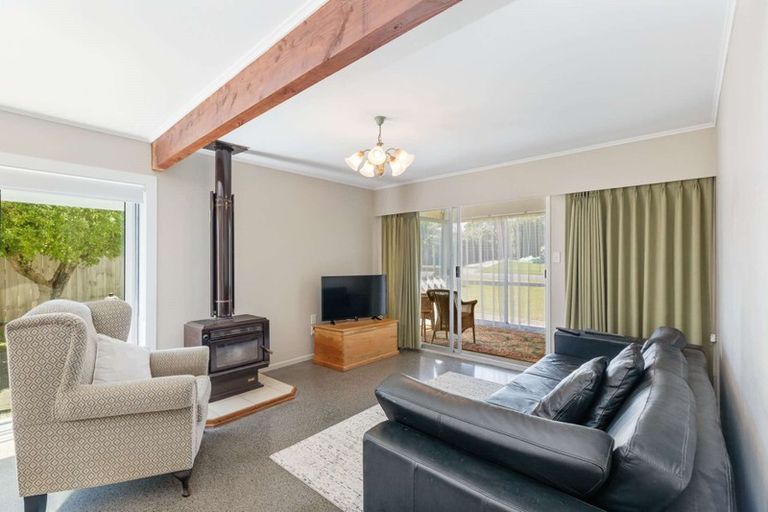 Photo of property in 18 Waterlea Avenue, Mangere Bridge, Auckland, 2022