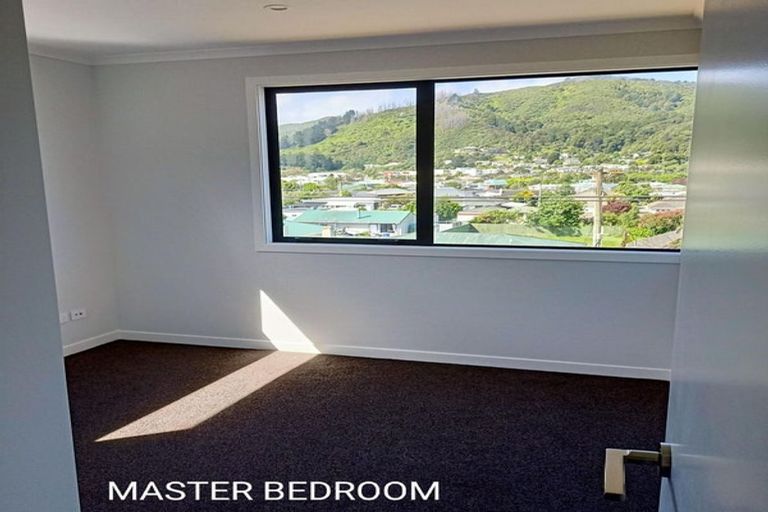 Photo of property in 10 Main Road, Wainuiomata, Lower Hutt, 5014