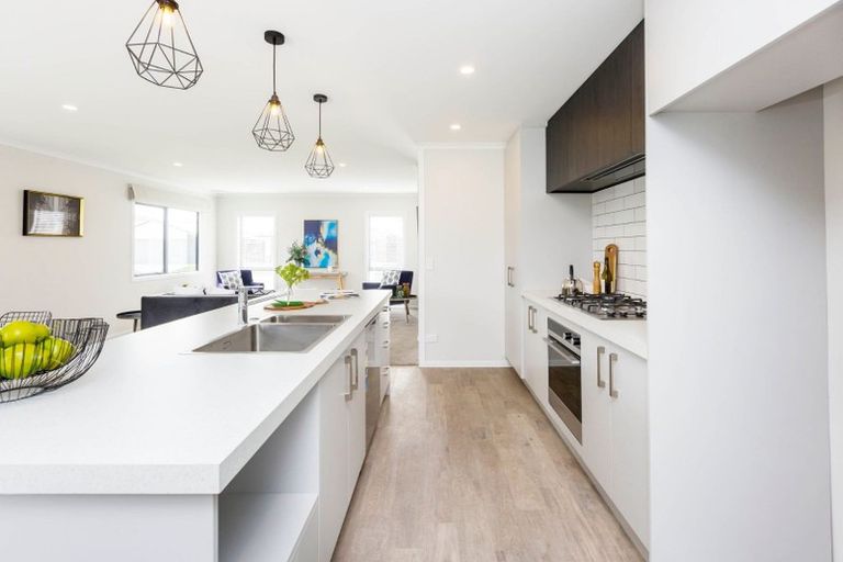 Photo of property in 49 Buddle Road, Wallaceville, Upper Hutt, 5018