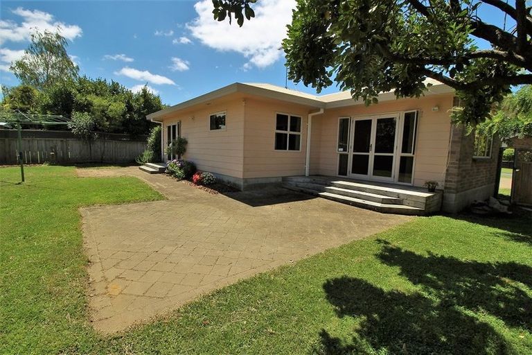 Photo of property in 100 Dixon Road, Glenview, Hamilton, 3206