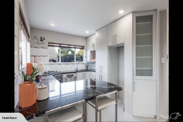 Photo of property in 313 Hobsonville Road, Hobsonville, Auckland, 0618