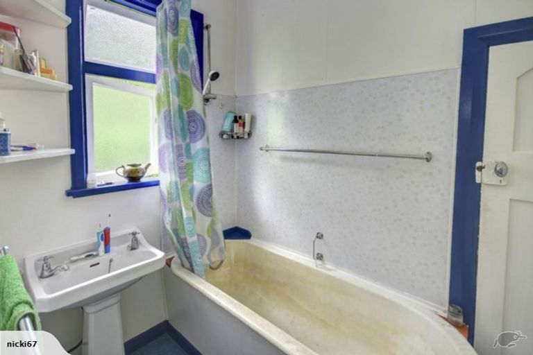 Photo of property in 34 Adderley Terrace, Ravensbourne, Dunedin, 9022