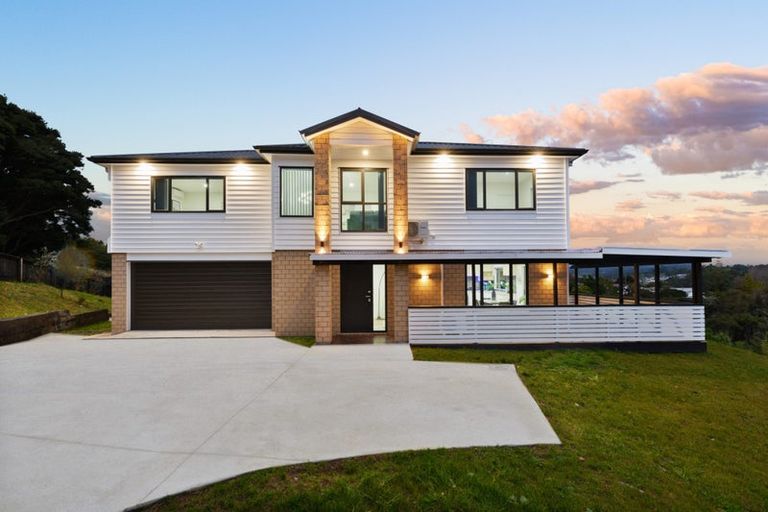 Photo of property in 292 Birdwood Road, Massey, Auckland, 0614