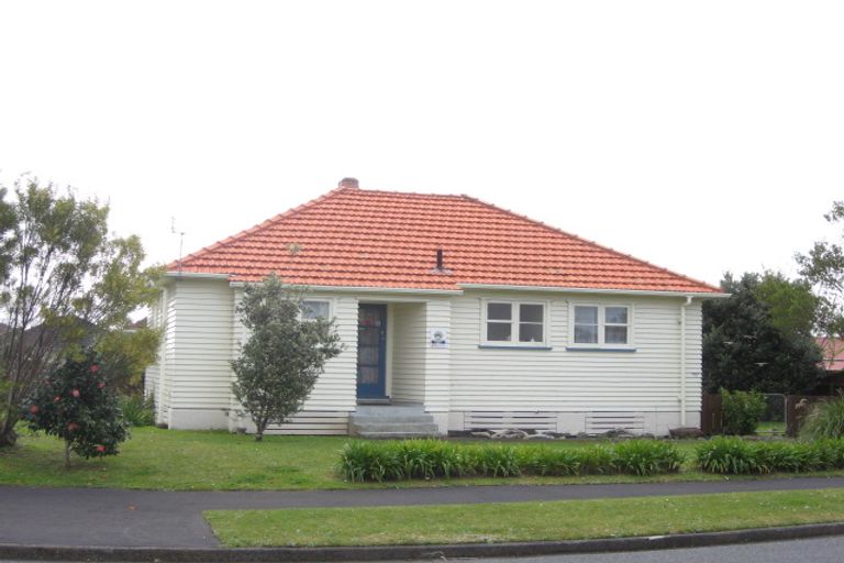 Photo of property in 55 Drake Street, Vogeltown, New Plymouth, 4310