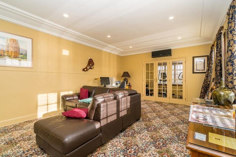 Photo of property in 335 Highgate, Roslyn, Dunedin, 9010