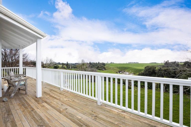Photo of property in 151 Hickman Road, Urenui, 4375