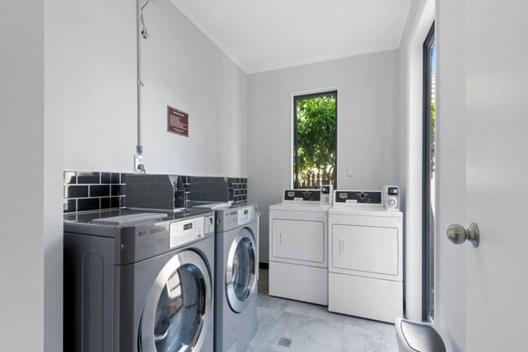 Photo of property in 6 Brookfield Avenue, Onehunga, Auckland, 1061