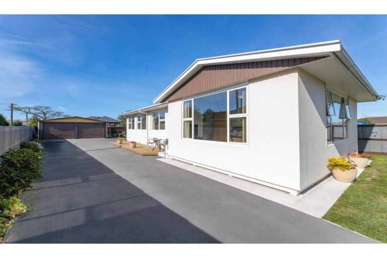Photo of property in 174 Bower Avenue, New Brighton, Christchurch, 8083