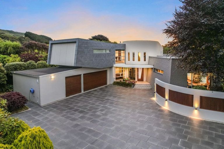 Photo of property in 10 Sunny Glen, Waikanae, 5036