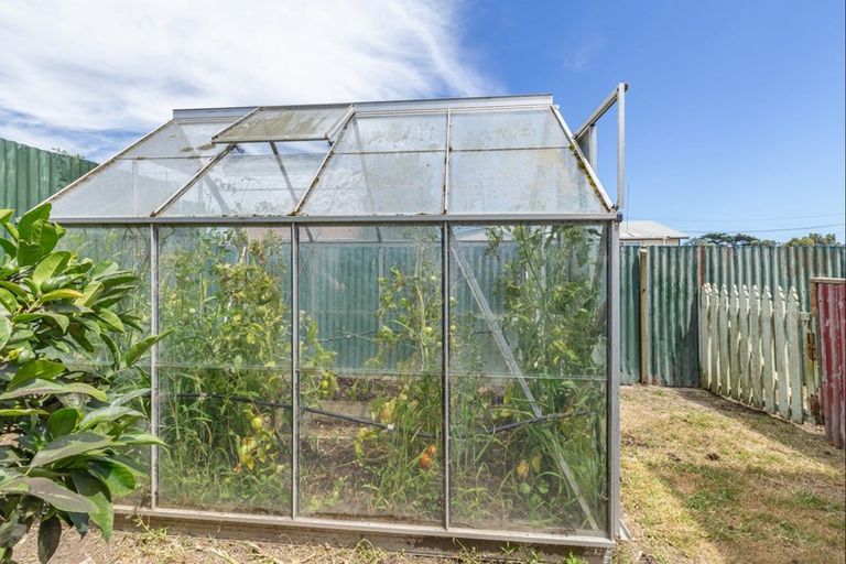 Photo of property in 28 Barling Street, Himatangi Beach, Foxton, 4891