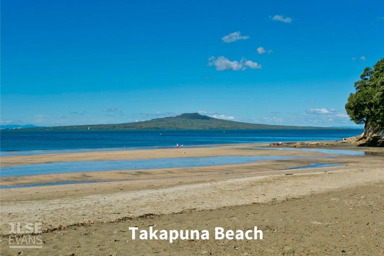 Photo of property in 2/7 Walter Street, Hauraki, Auckland, 0622