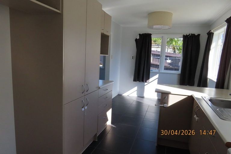 Photo of property in 39 Mcclintock Road, Massey, Auckland, 0614