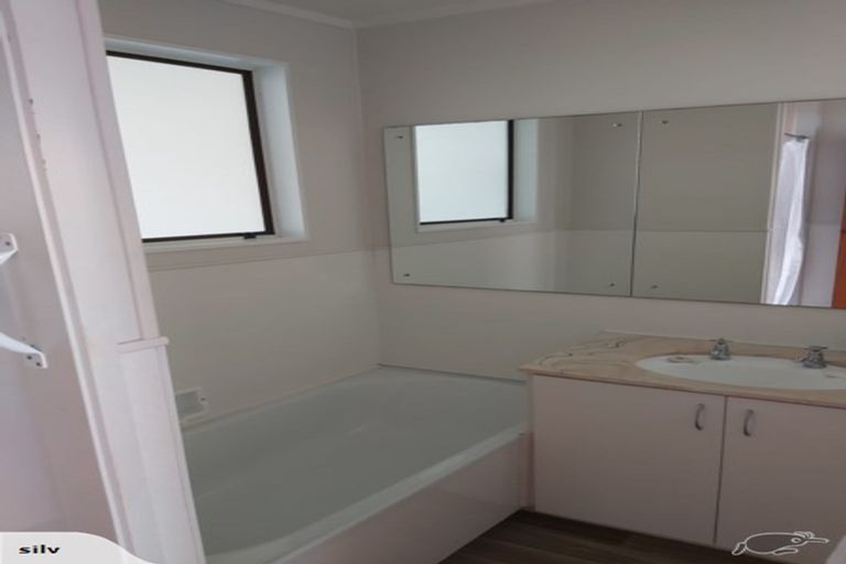 Photo of property in 8 Donald Street, Regent, Whangarei, 0112