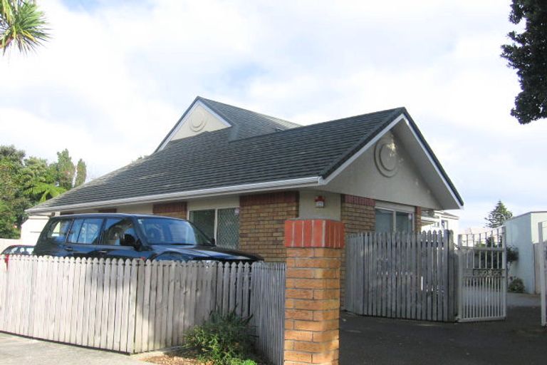 Photo of property in 60 Laings Road, Hutt Central, Lower Hutt, 5010