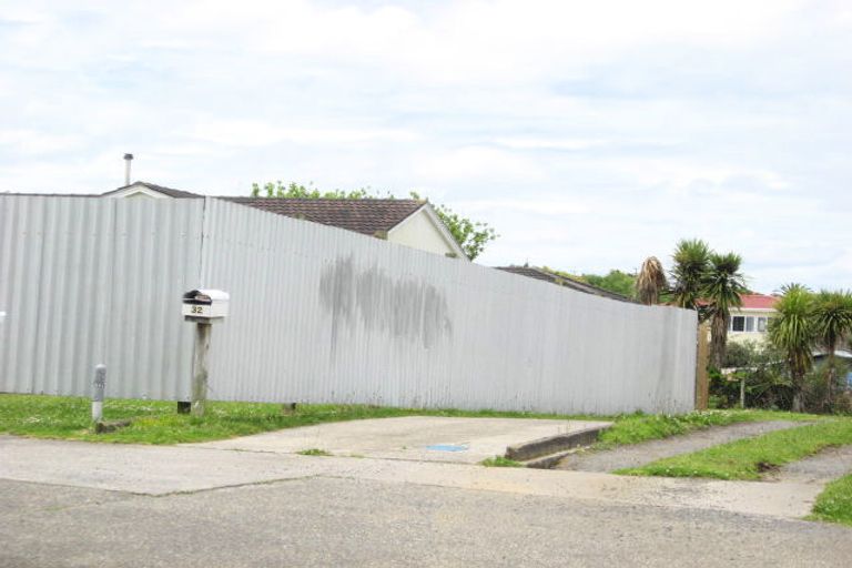 Photo of property in 32 Forbury Place, Mangere, Auckland, 2022