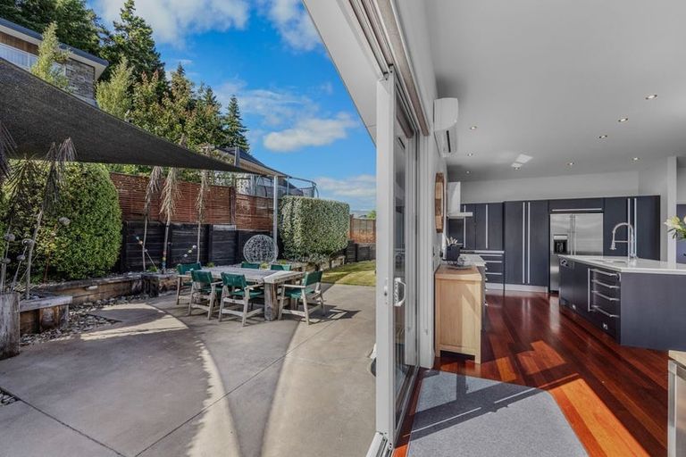 Photo of property in 5 Pearce Place, Wanaka, 9305