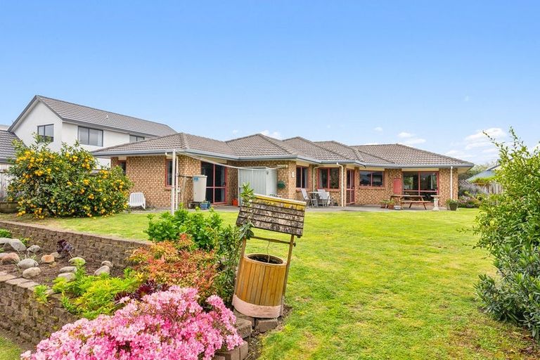 Photo of property in 15 San Priamo Place, Paraparaumu Beach, Paraparaumu, 5032
