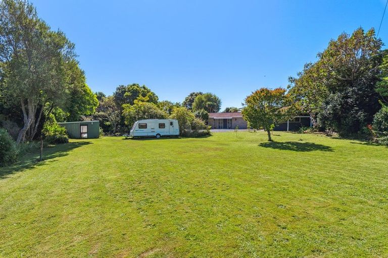 Photo of property in 309 Te Moana Road, Waikanae, 5036