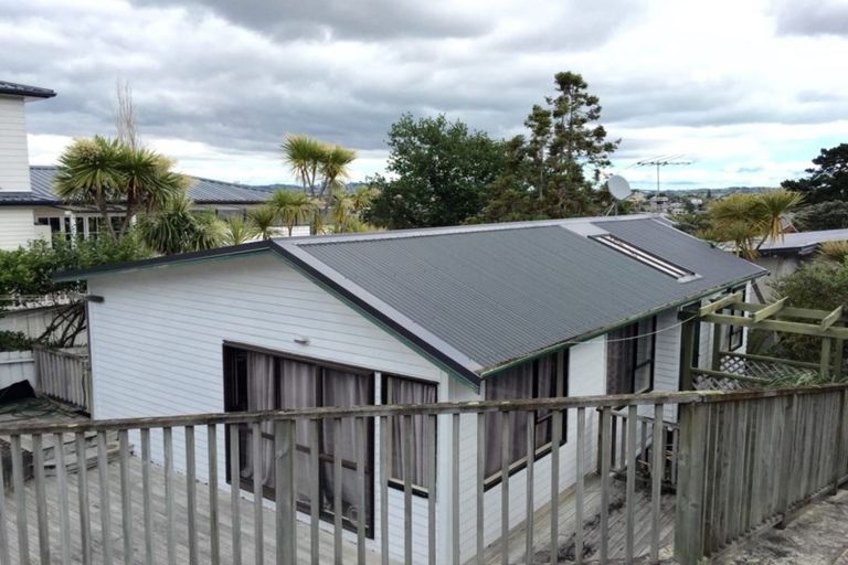Photo of property in 3/78 Seaview Road, Castor Bay, Auckland, 0620