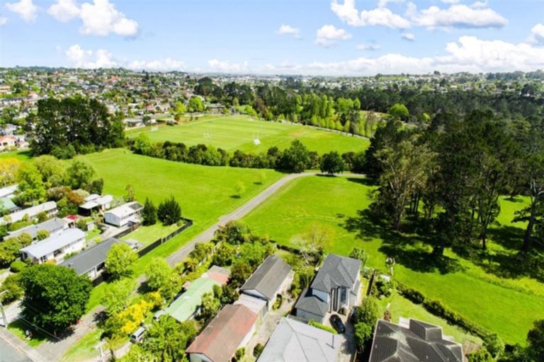 Photo of property in 2/322 Royal Road, Massey, Auckland, 0614