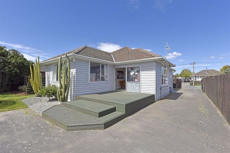 Photo of property in 12 Glenfield Crescent, Mairehau, Christchurch, 8052