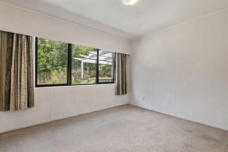 Photo of property in 25 Coromandel Crescent, Mairangi Bay, Auckland, 0630