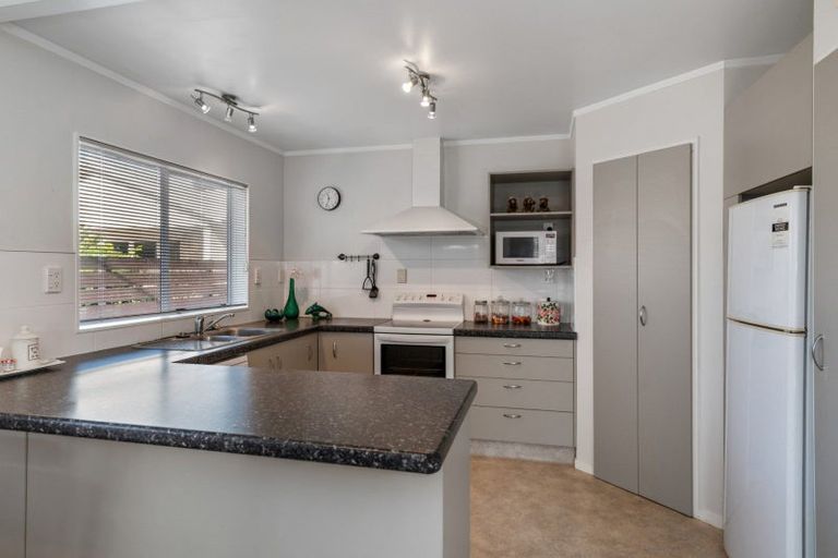 Photo of property in 14 Pemberton Crescent, Greerton, Tauranga, 3112