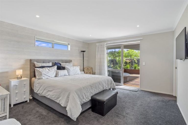 Photo of property in 215 Highsted Road, Casebrook, Christchurch, 8051