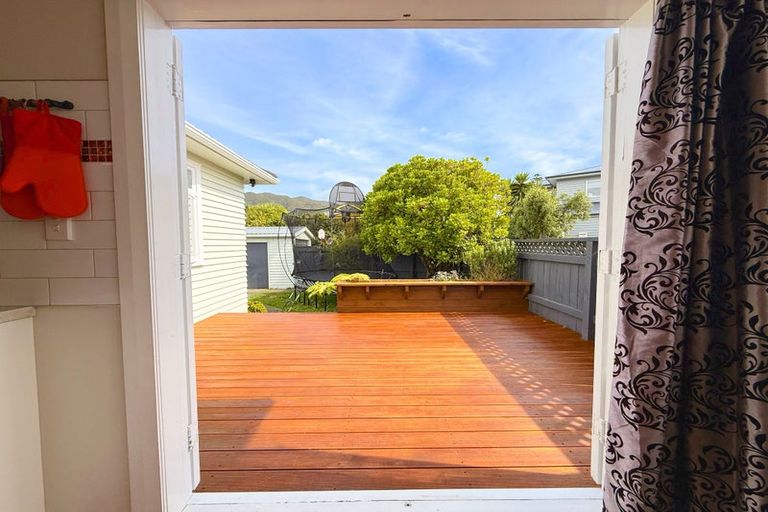 Photo of property in 4 Norton Park Avenue, Fairfield, Lower Hutt, 5011