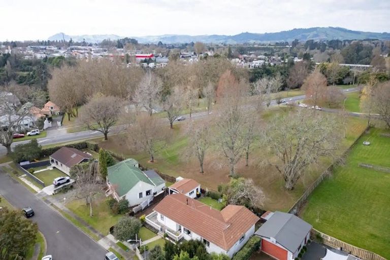 Photo of property in 4 Eliot Place, Leamington, Cambridge, 3432