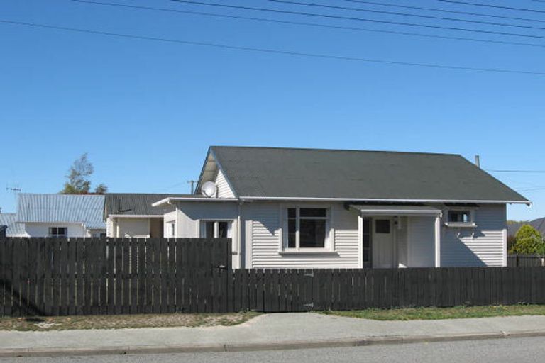 Photo of property in 77 Belt Street, Waimate, 7924